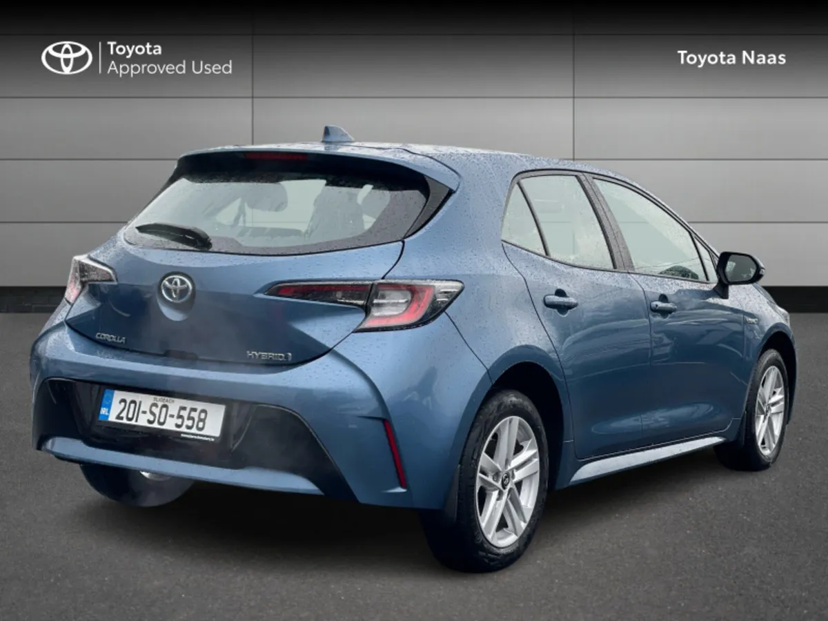 Toyota Corolla HYBRID LUNA H/B 4DR AUTO - Image 2