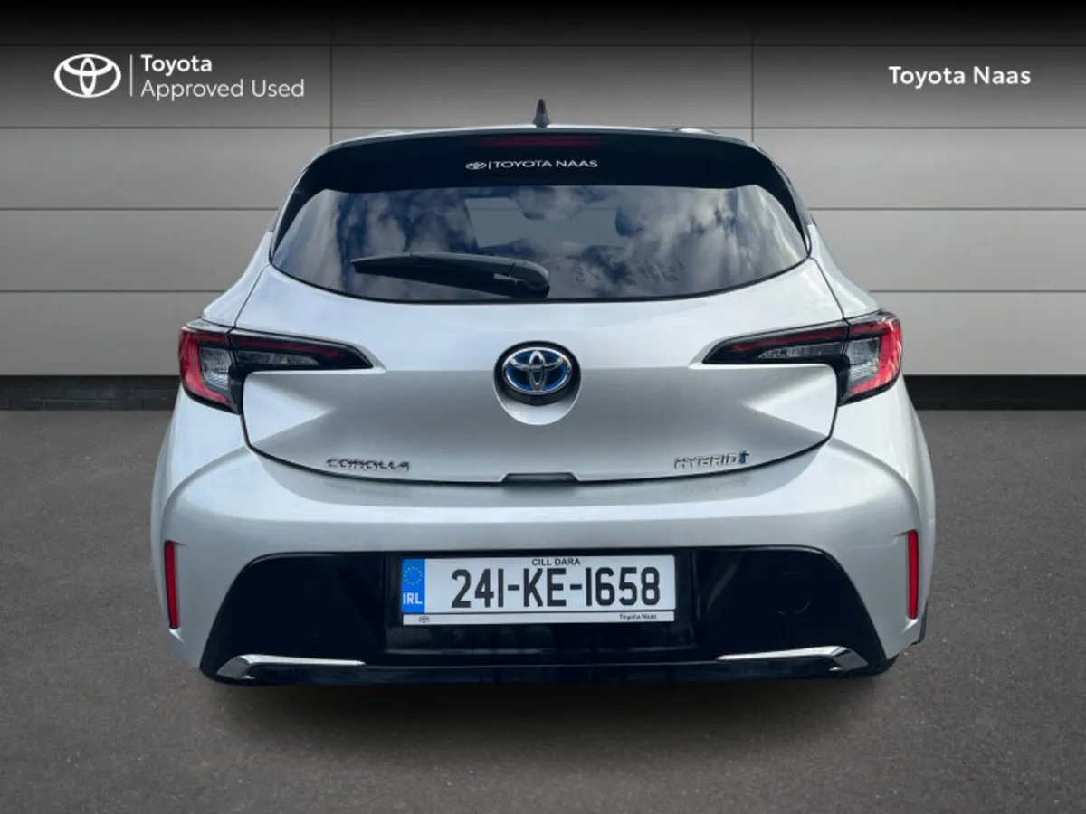 Toyota Corolla COROLLA HYRBID L/SPORT HB - Image 4
