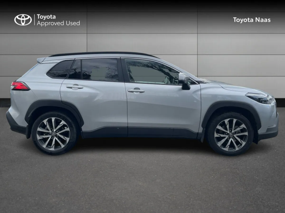 Toyota Corolla COROLLA CROSS SPORT - Image 3