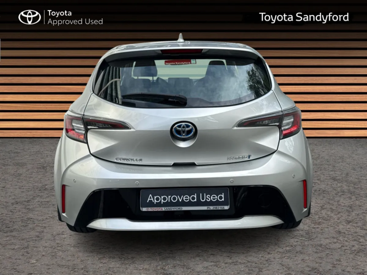 Toyota Corolla HYBRID LUNA HATCHBACK // REAR CAMER - Image 4