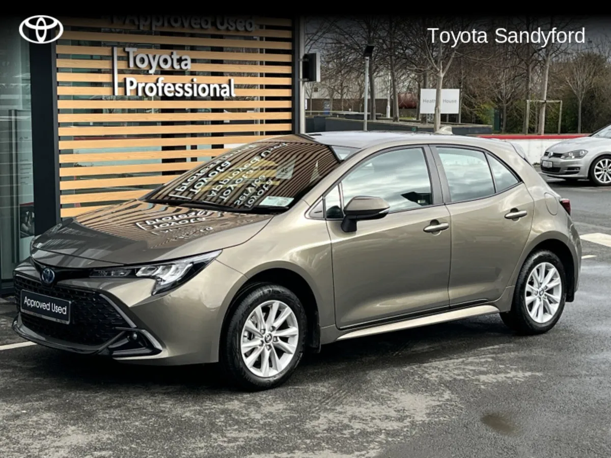 Toyota Corolla HYBRID LUNA HATCHBACK // REAR CAMER - Image 4