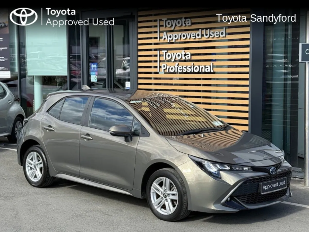 Toyota Corolla HYBRID LUNA HATCHBACK // REAR CAMER - Image 1