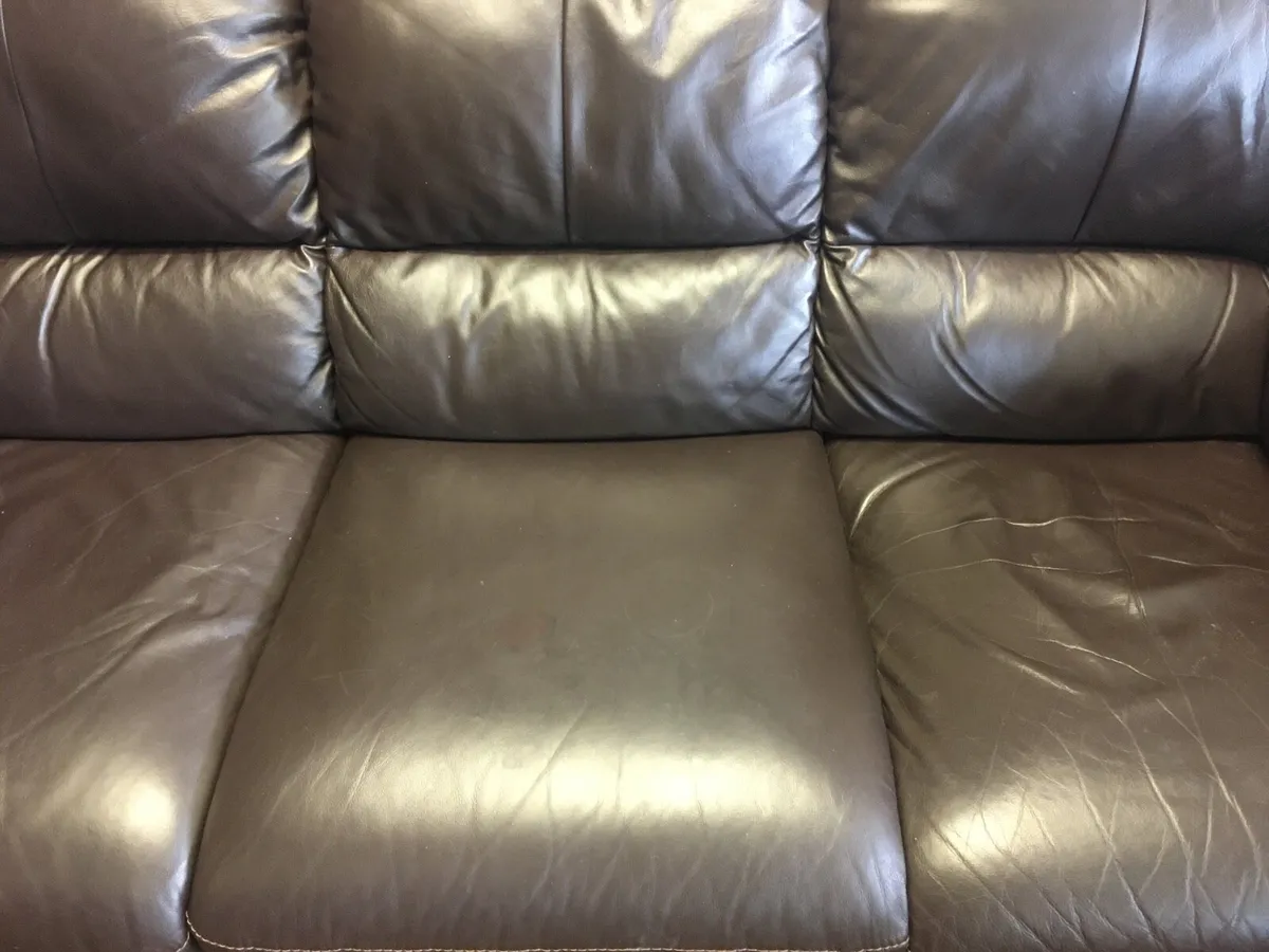 Leather 3+2 - Image 4