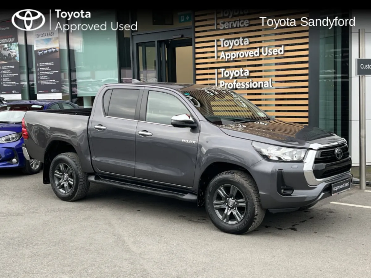 Toyota Hilux 2.8 SR5 DOUBLE CAB AUTOMATIC // AIR C - Image 1