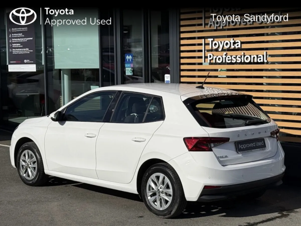 Skoda Fabia AMBITION 1.0 // AIR CON // BLUETOOTH / - Image 3