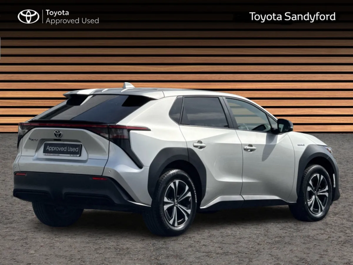 Toyota bZ4X SPORT 11KW EV AUTOMATIC // HEATED SEAT - Image 2