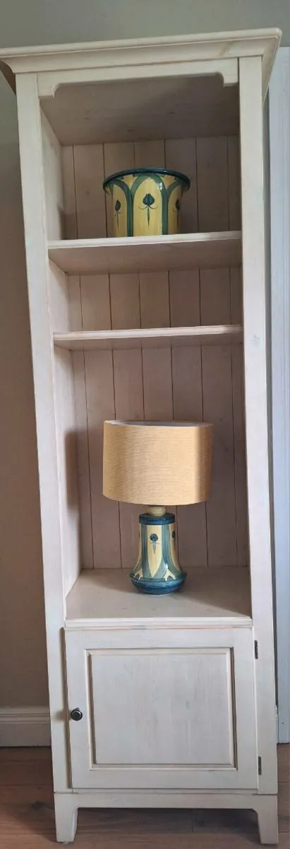 Tall display unit and coffee table - Image 1