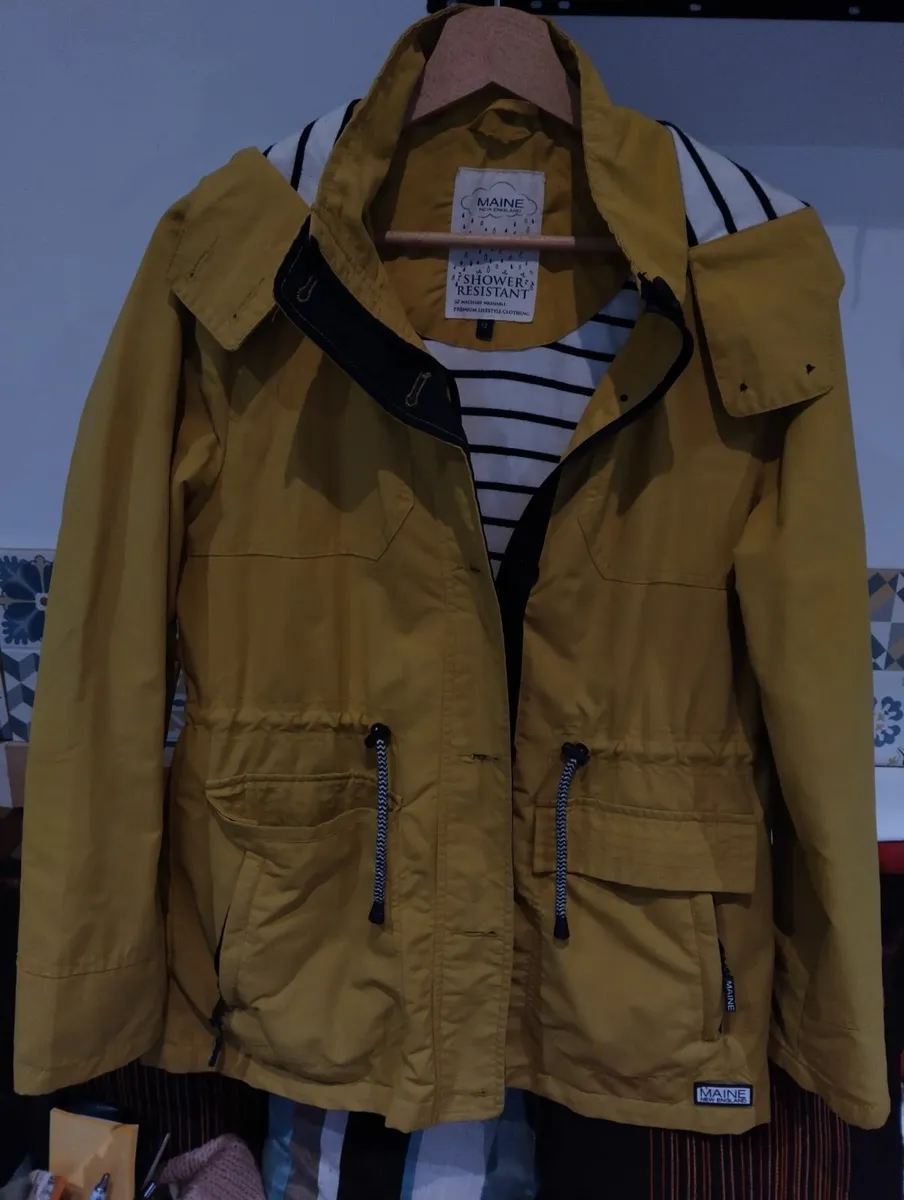 Hooded jacket - Image 1