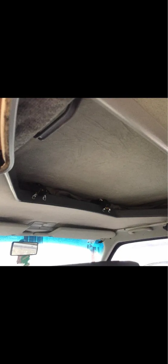 Volkswagen T4 Camper with pop up roof - Image 3