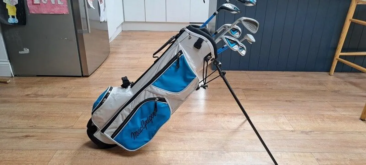 Left hand Kids golf clubs 11 to 13 Yr old - Image 1