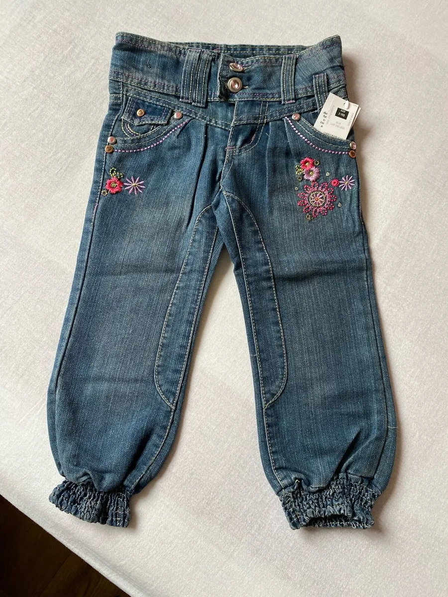 Girl’s Brand New Embroidery Cuff End Jeans 3 years - Image 3