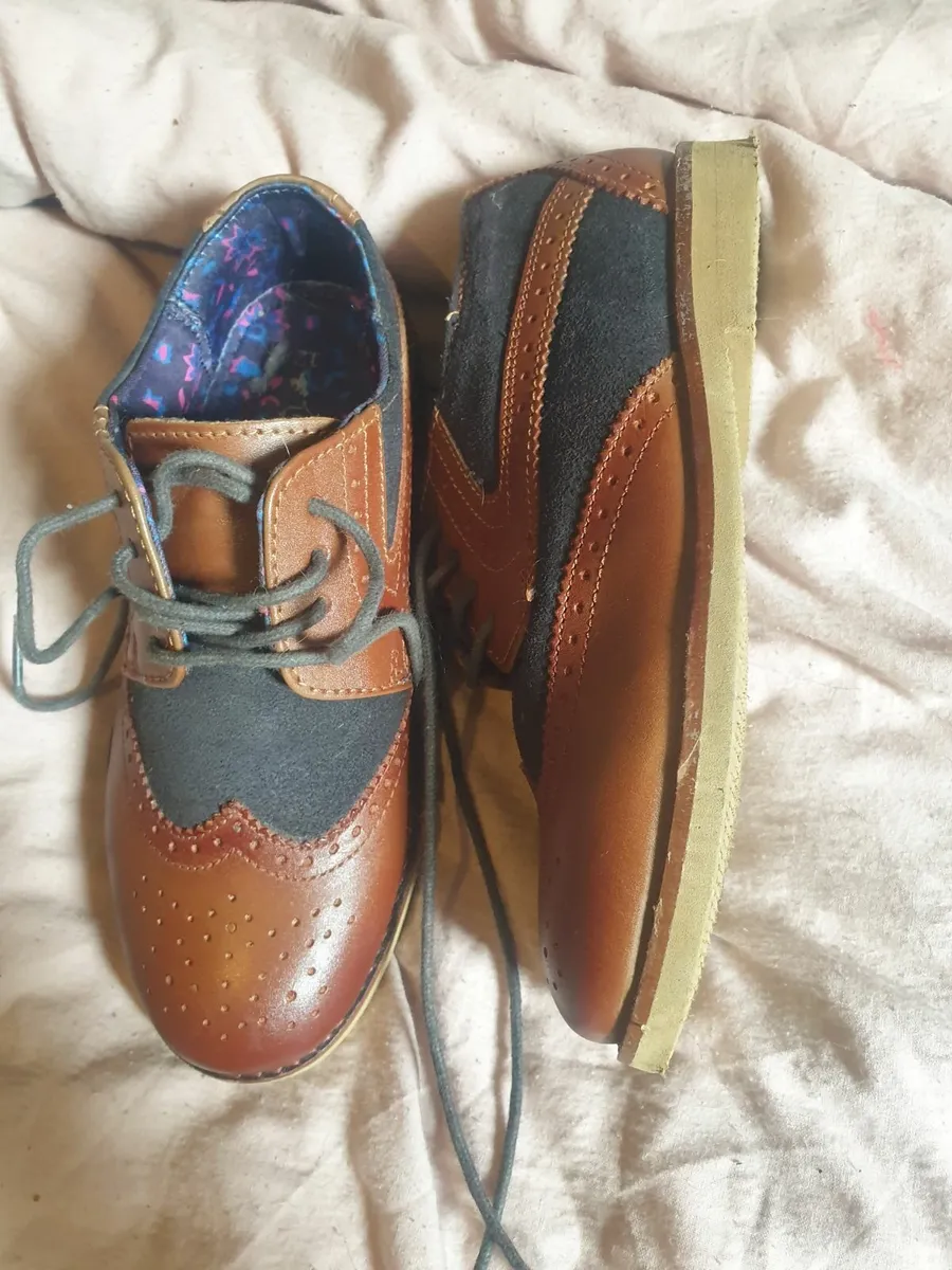 Boys shoes - Image 2