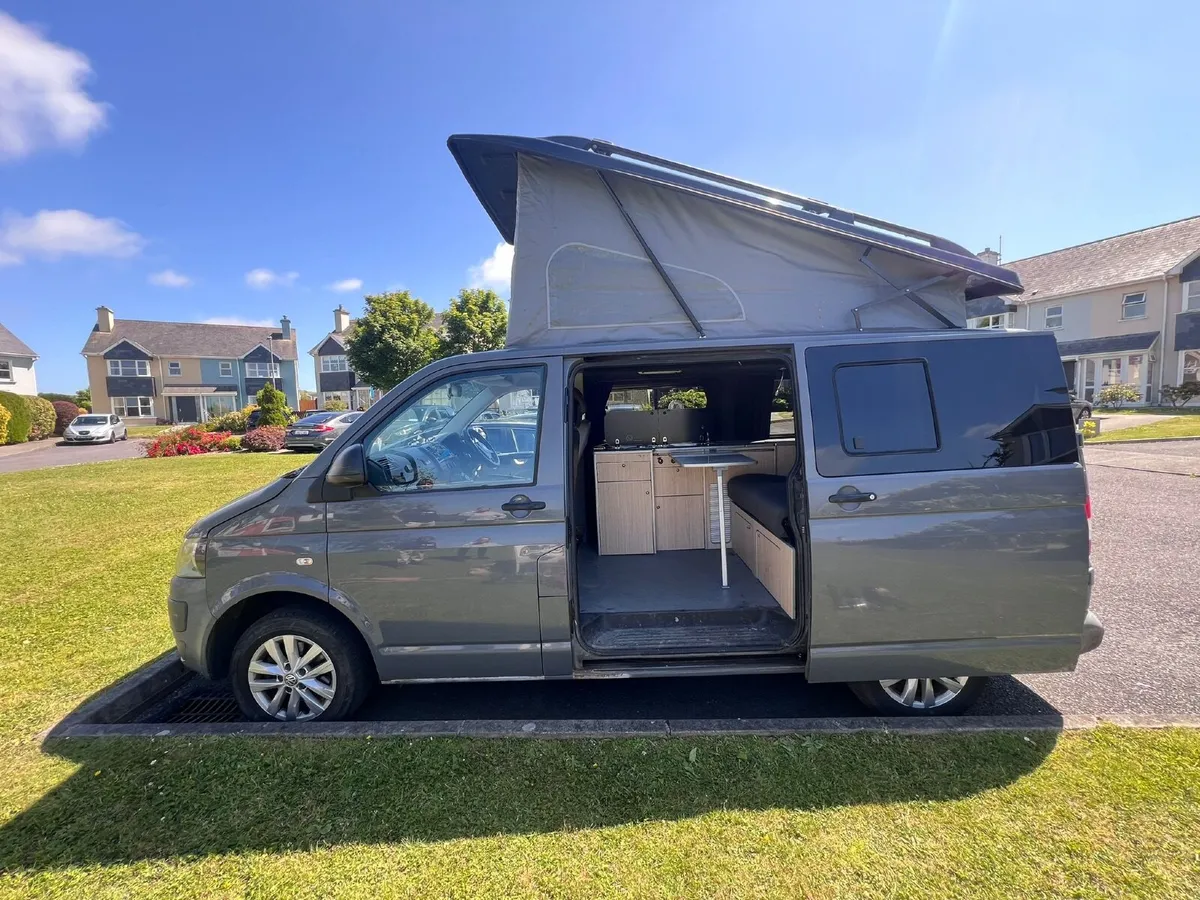 Camper van - Image 2