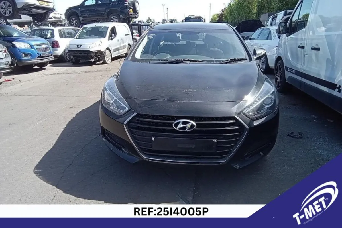 2016 HYUNDAI I40 BREAKING FOR PARTS - Image 1
