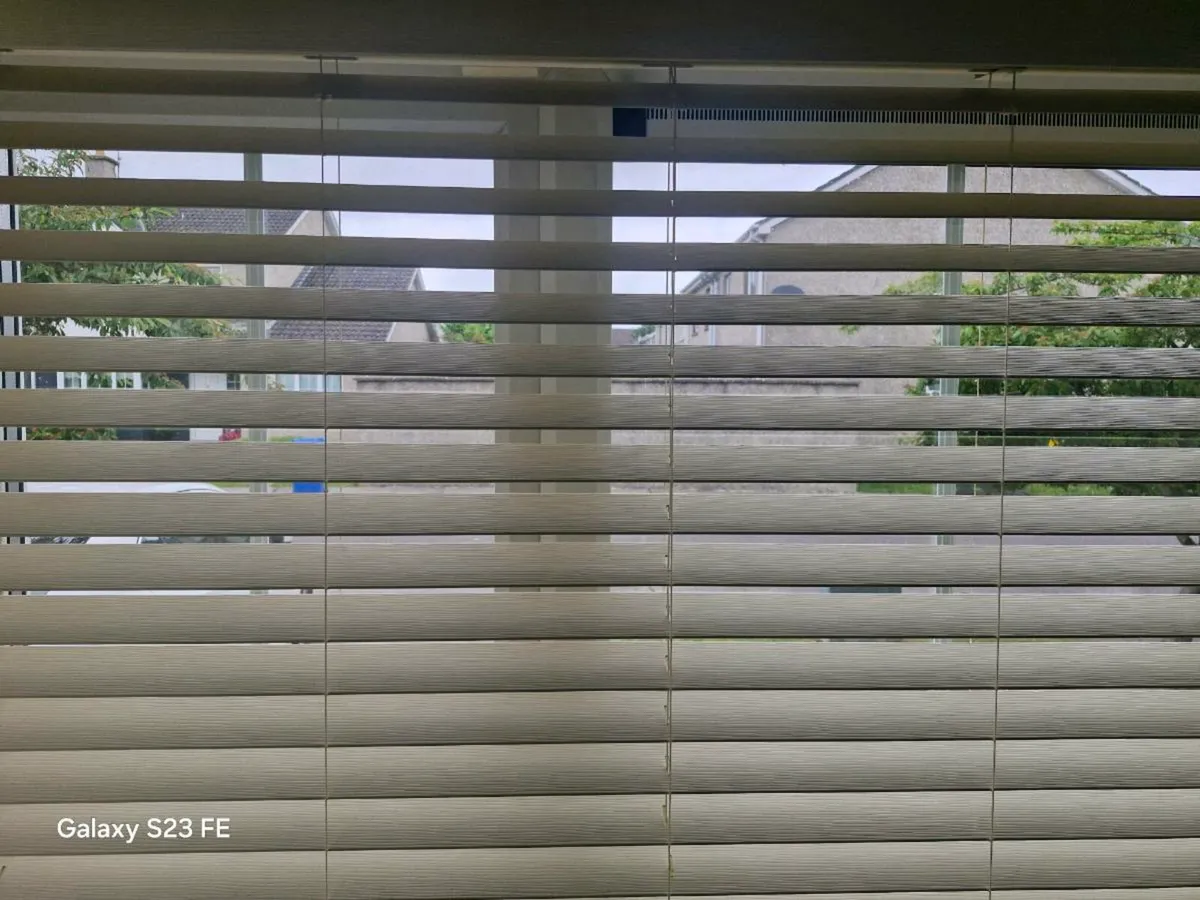 Wooden blinds brand new in box cream - Image 3