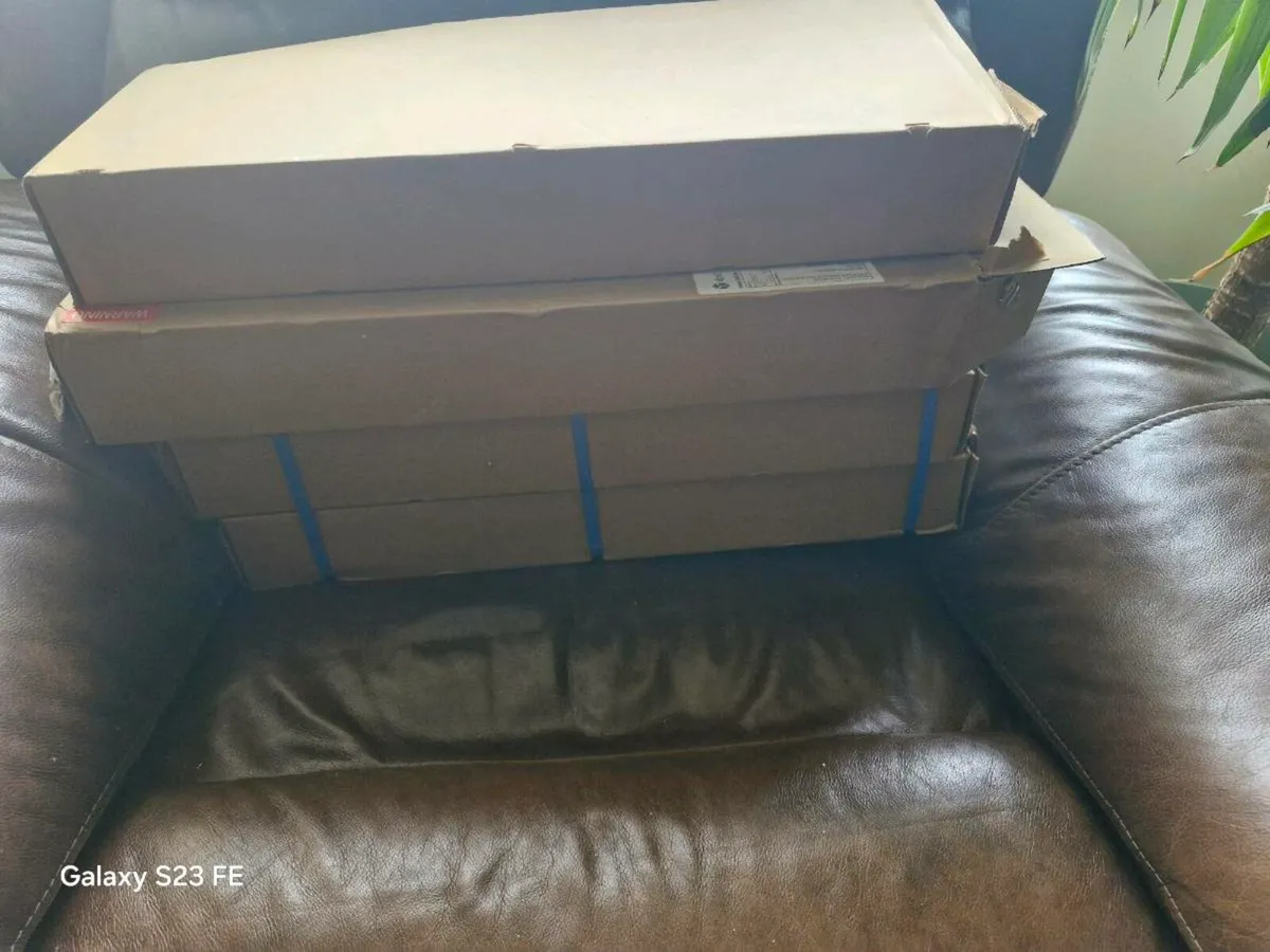 Wooden blinds brand new in box cream - Image 4