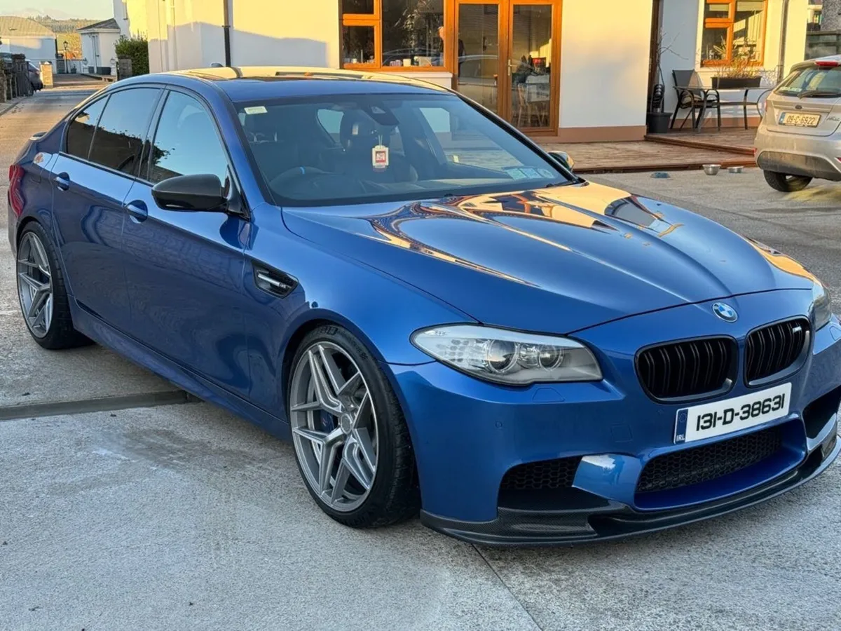 BMW M5 - Image 4