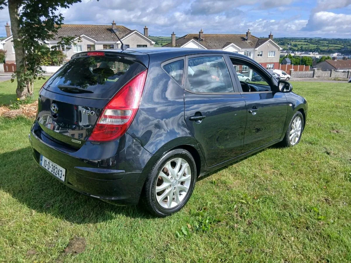 10 Hyundai i30 1.6 CRDI New Nct - Image 4