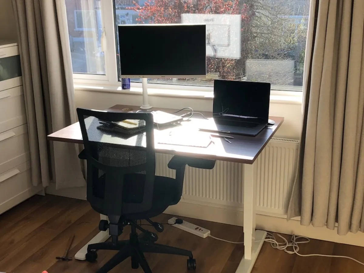 Work Desk - Image 1