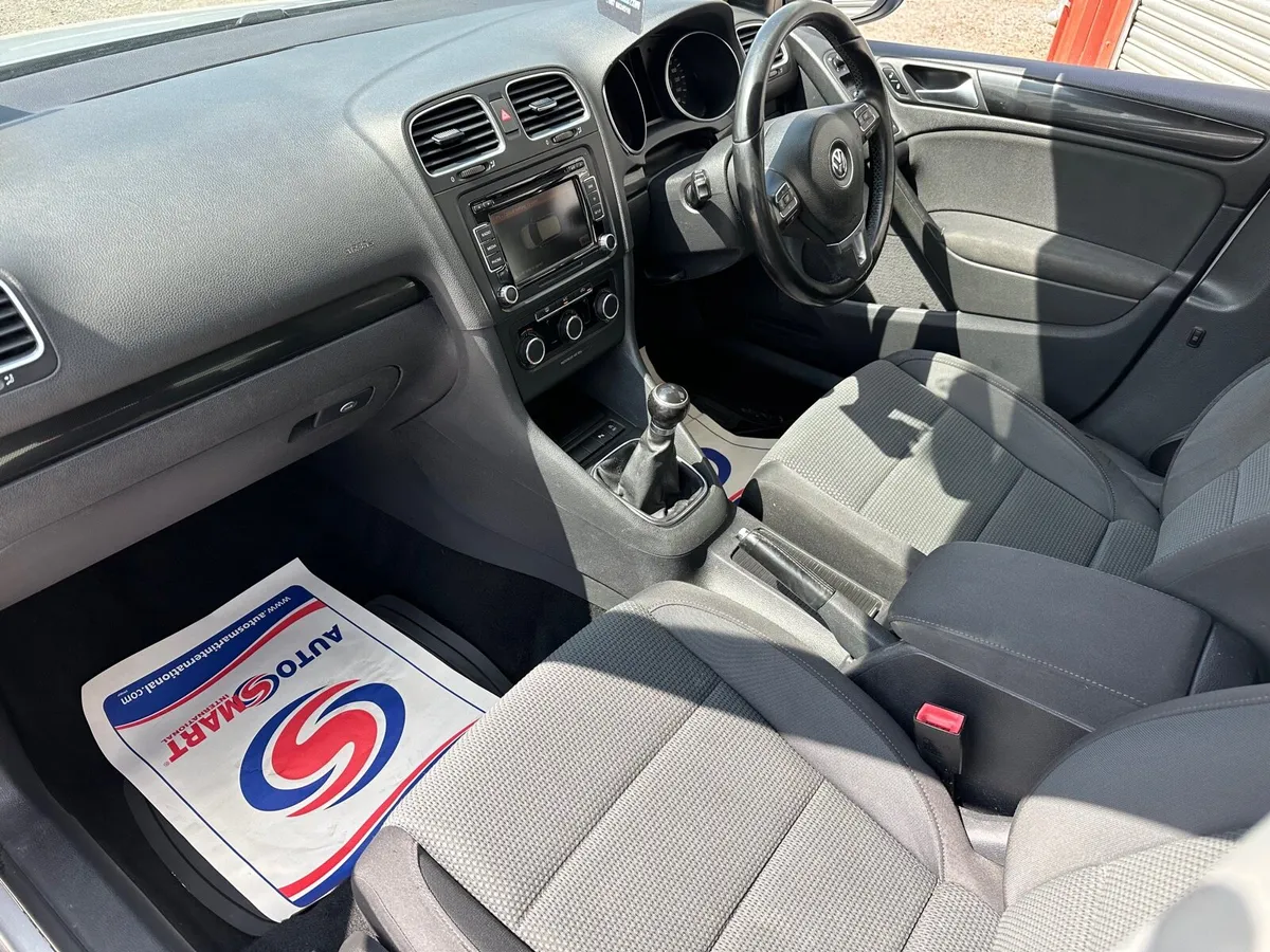 Volkswagen Golf - Image 4