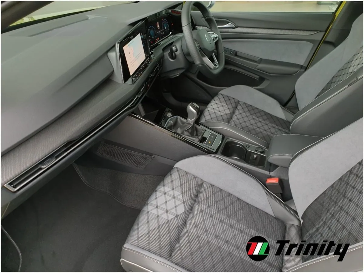 Volkswagen Golf R-line 1.5 TSI 130 BHP Stunning H - Image 4