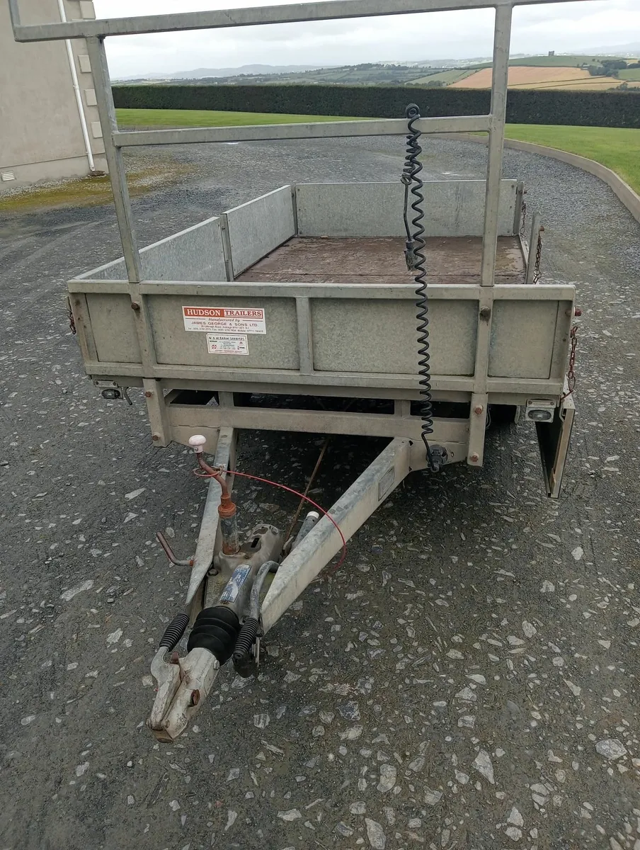 Trailer - Image 2