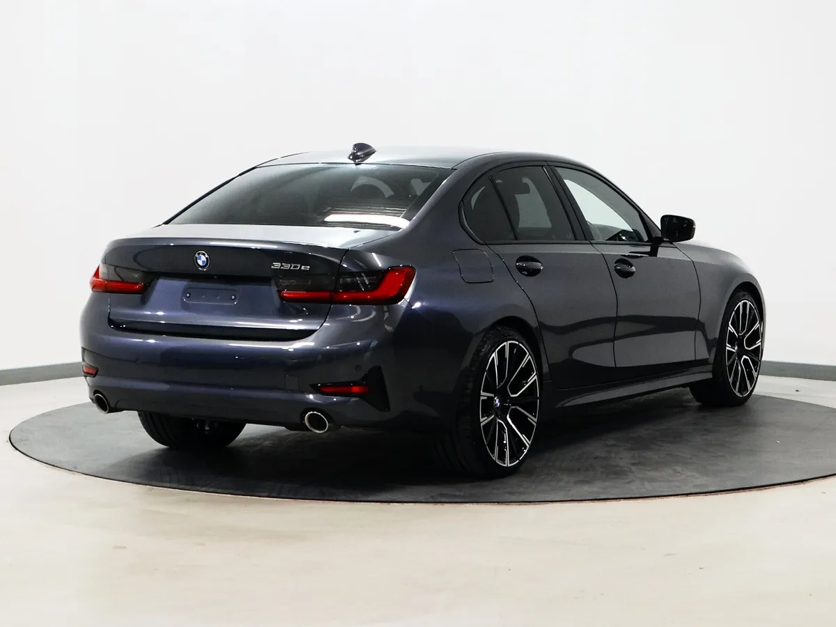 *80* 2021 BMW 3-Series 2.0 se pro - Image 4