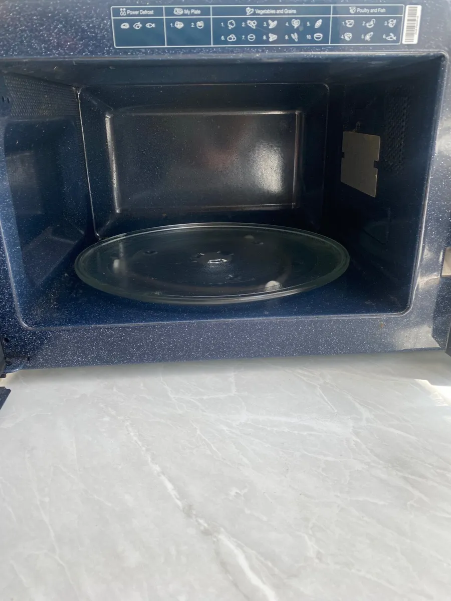 Samsung Microwave 800W - Image 4