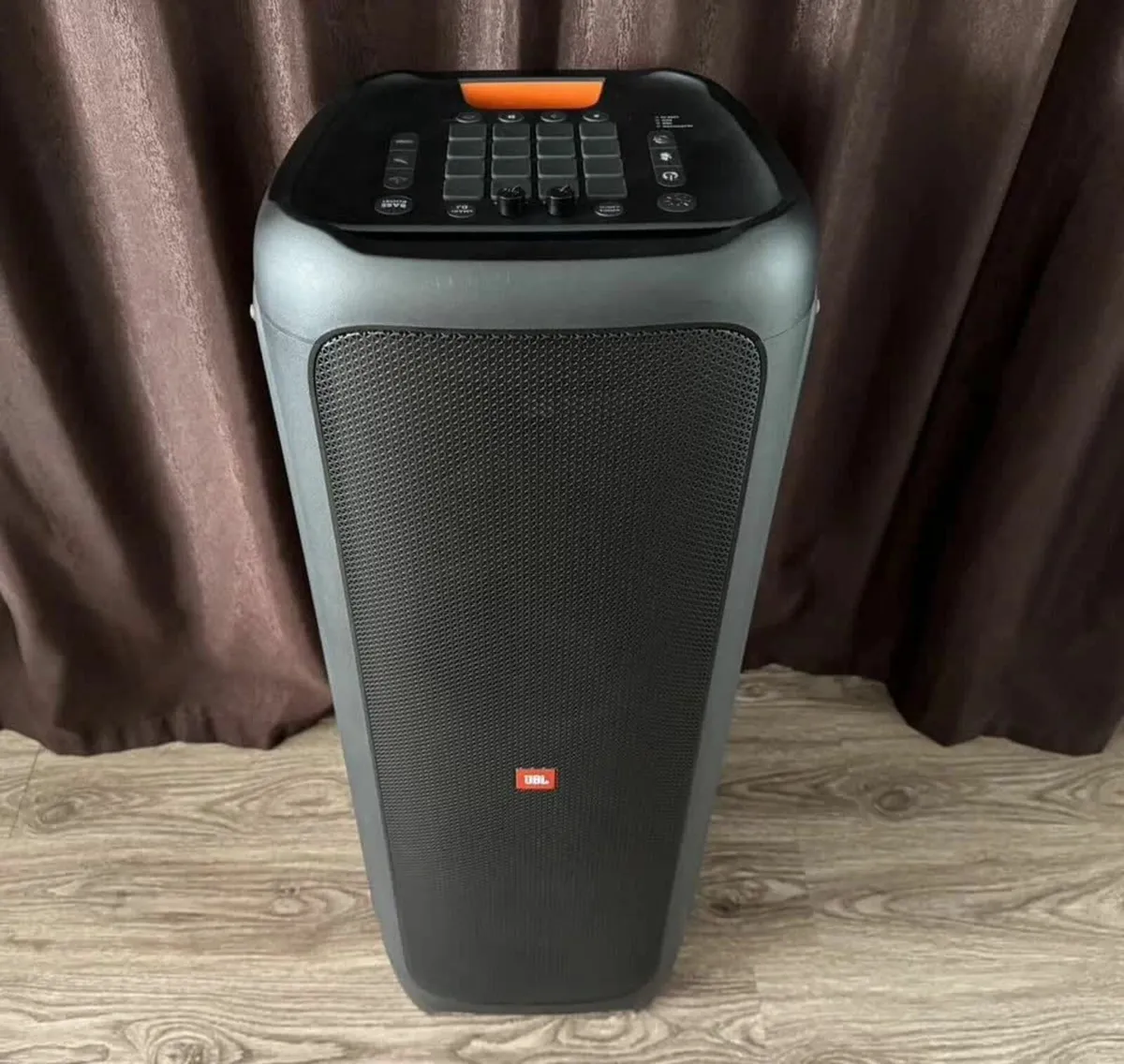 Jbl partybox 1000 speaker - Image 1