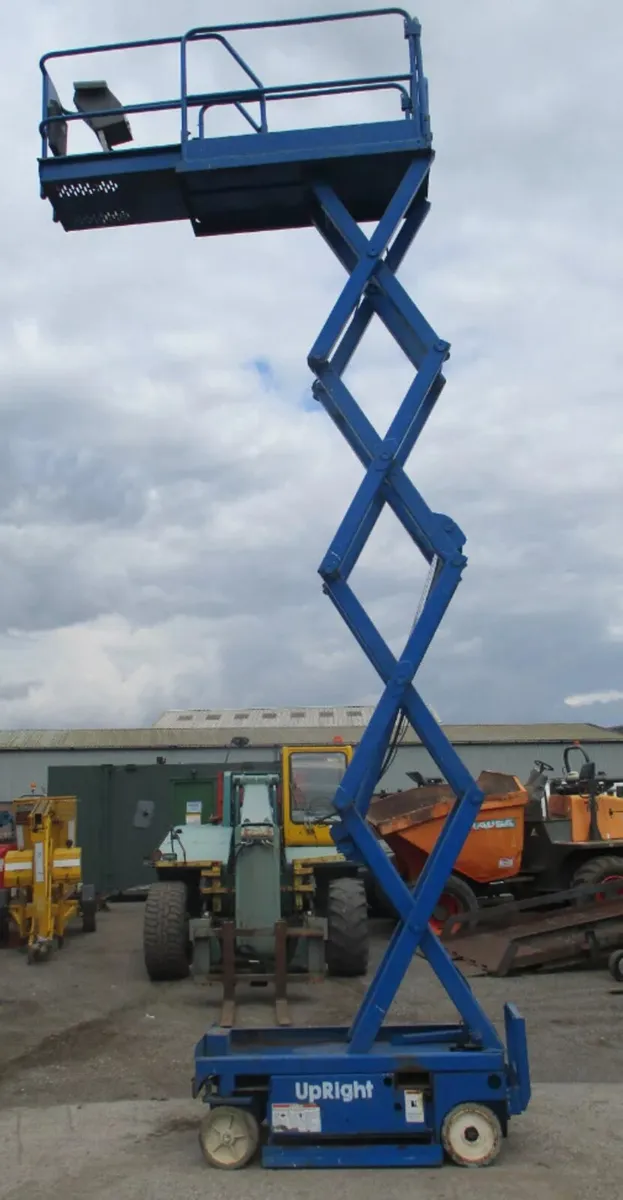 Scissor lift - Image 3