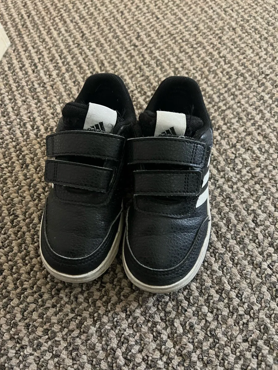 Boys adidas shoes - Image 1