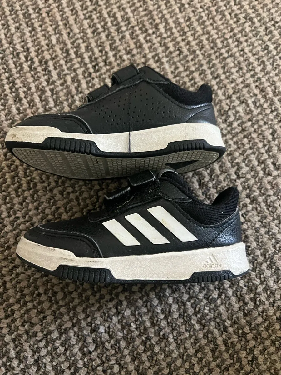 Boys adidas shoes - Image 2