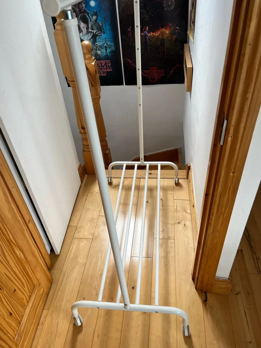Clothes rail - Image 2