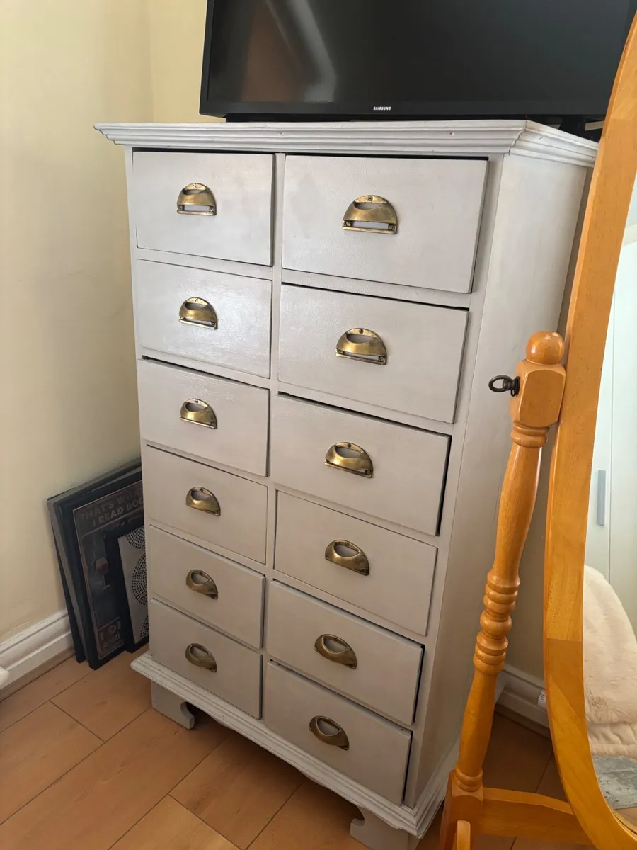 Household items - Image 1