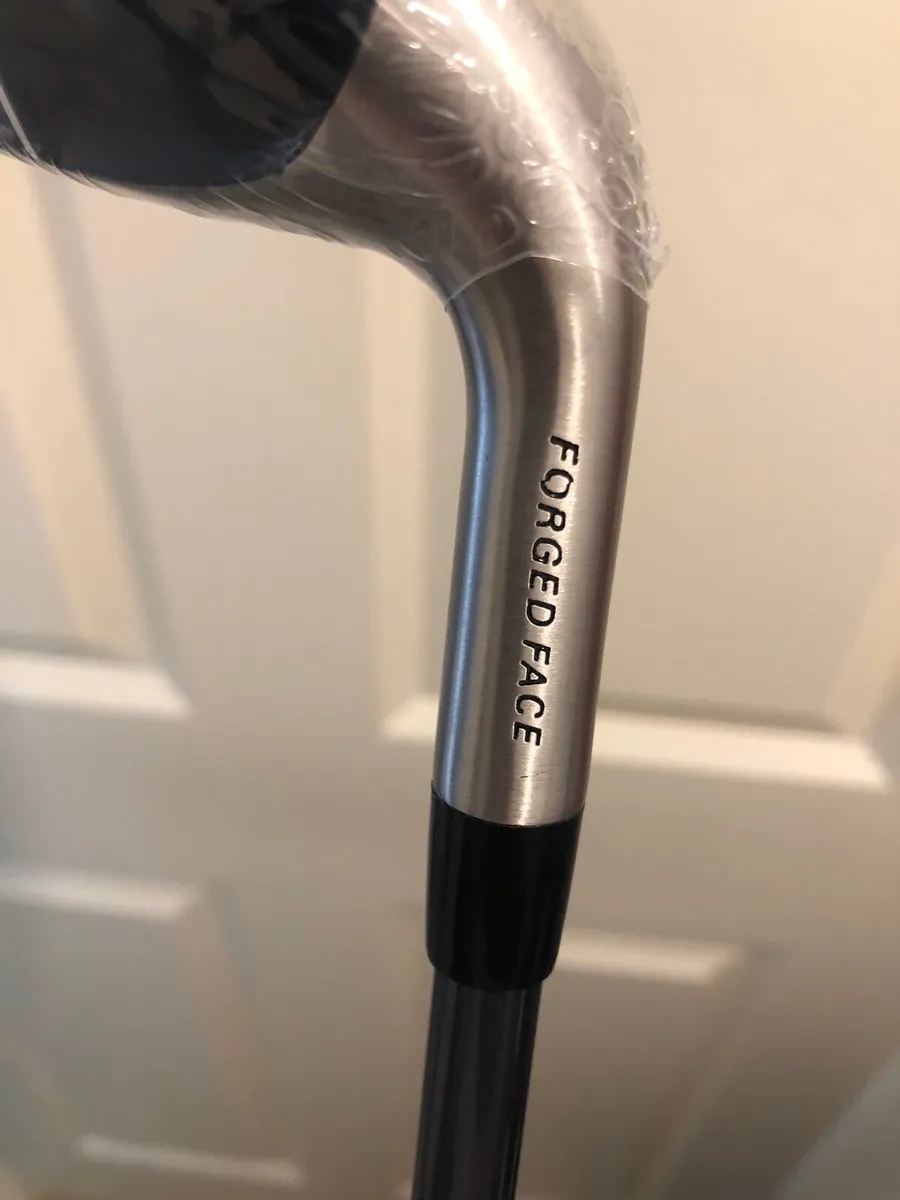 Tour Edge (5) Hybrid / Dhy club (NEW) - Image 2