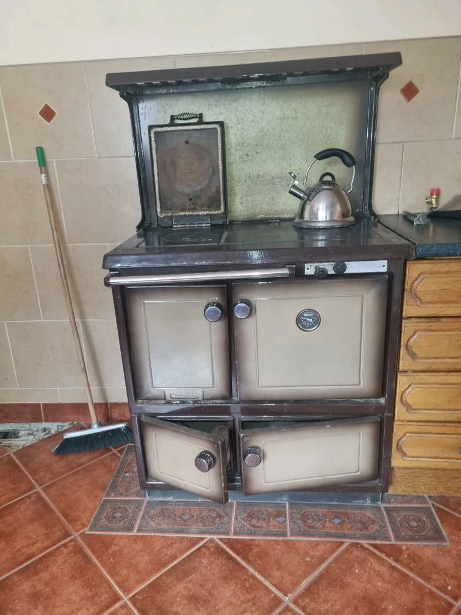 Stanley stove - Image 1