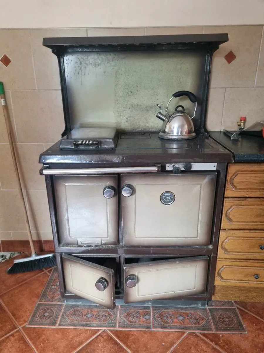 Stanley stove - Image 2