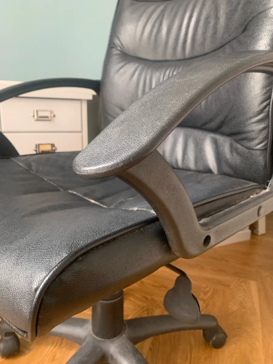 Leather office chair - Image 2