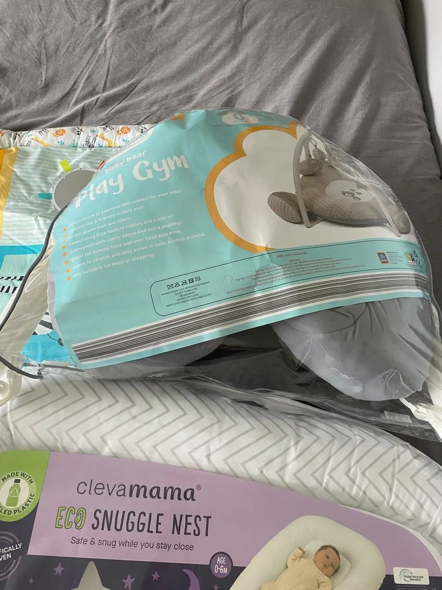 Baby Gym/Play Mat/Clevamama Nest - Image 2