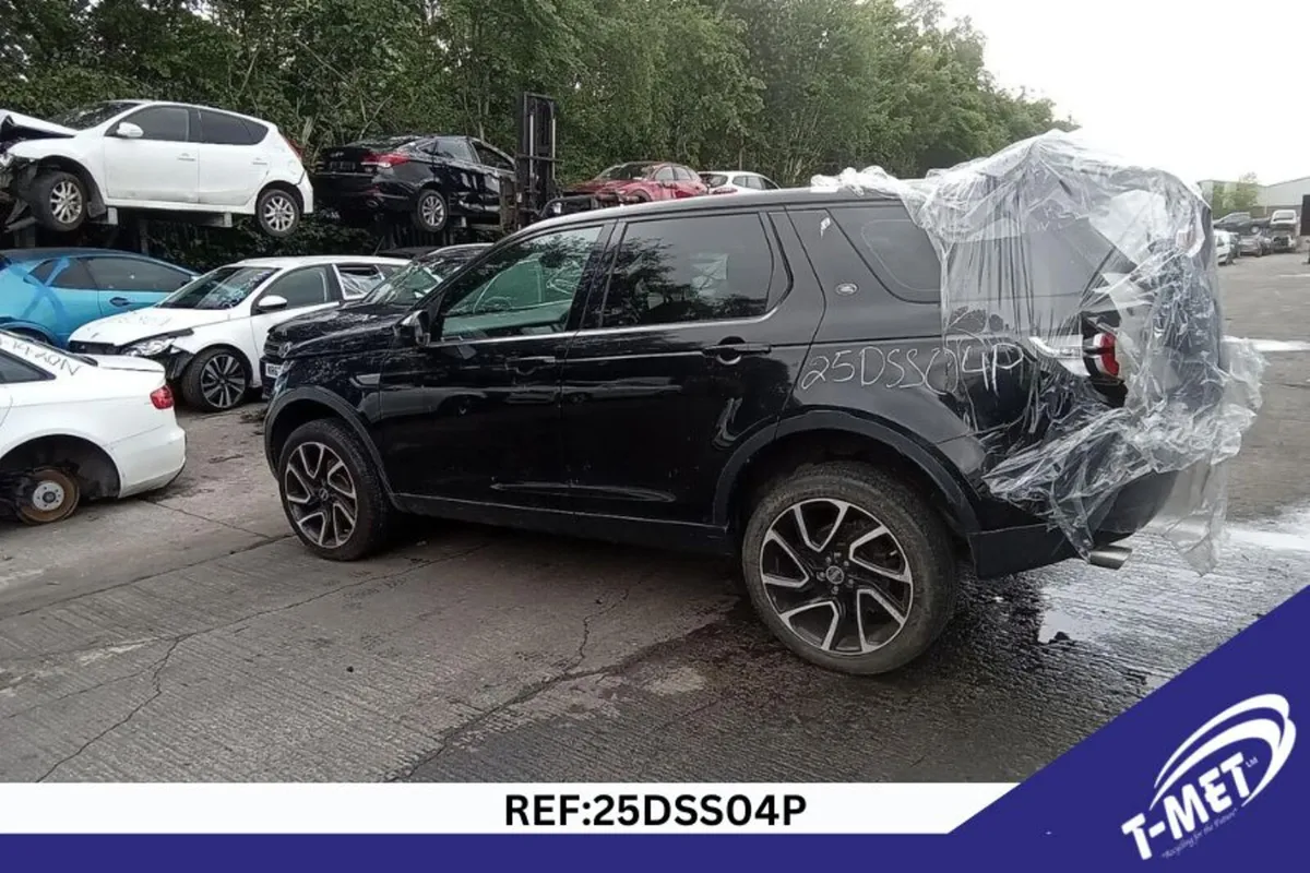 2018 LAND ROVER DISCOVERY SPORT BREAKING FOR PARTS - Image 4