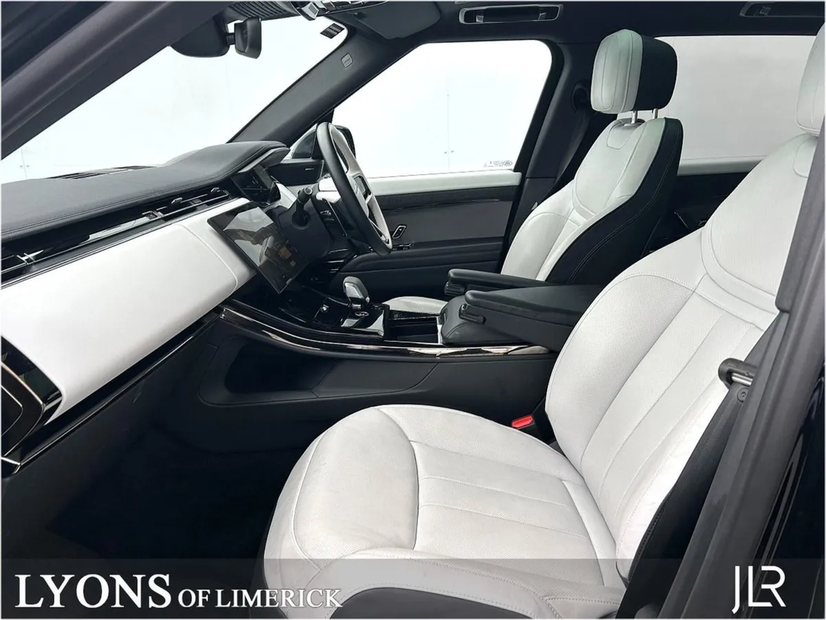 Land Rover Range Rover Sport 3.0 Phev Dynamic SE - Image 3