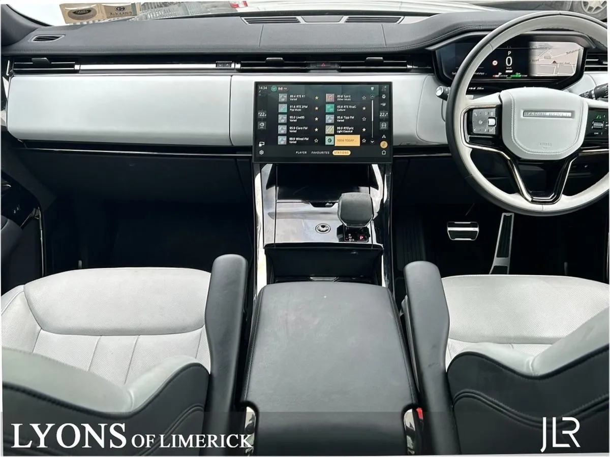 Land Rover Range Rover Sport 3.0 Phev Dynamic SE - Image 4
