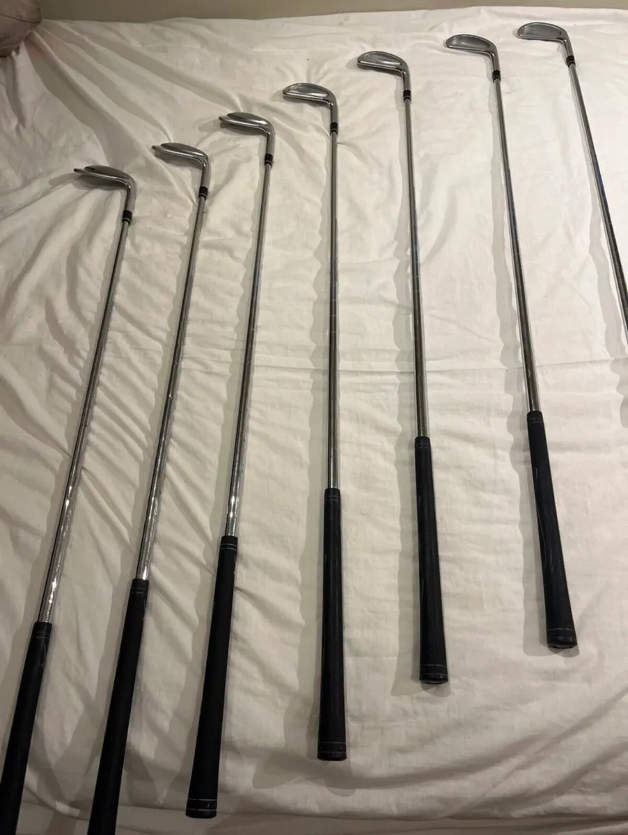 Nike golf irons - Image 1