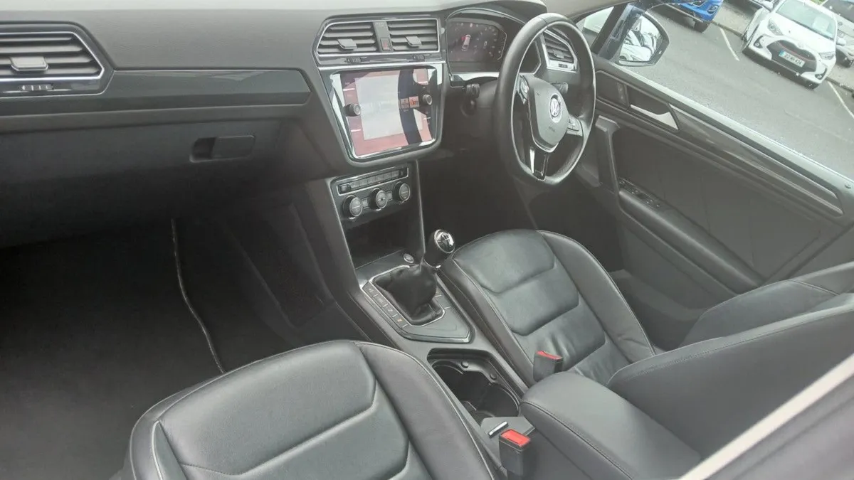 Volkswagen Tiguan R-line 2.0 TDI 150HP  rear View - Image 3