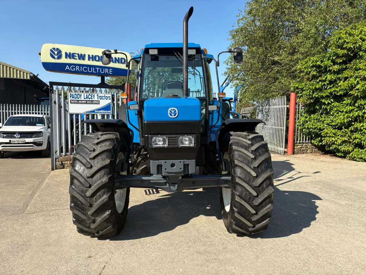 1996 New Holland 8240 SLE - Image 2