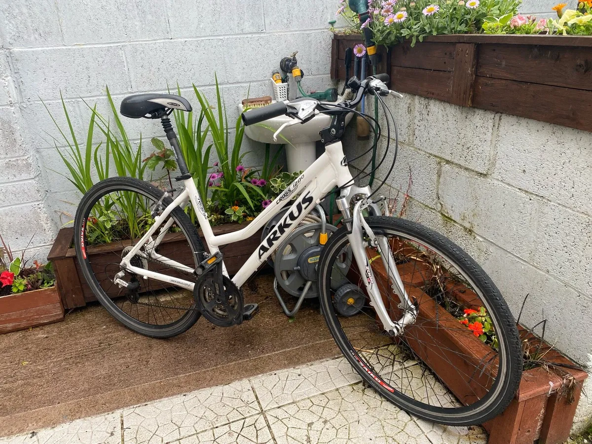 ARKUS CROSS 1200 hybrid bike 28 inch - Image 2