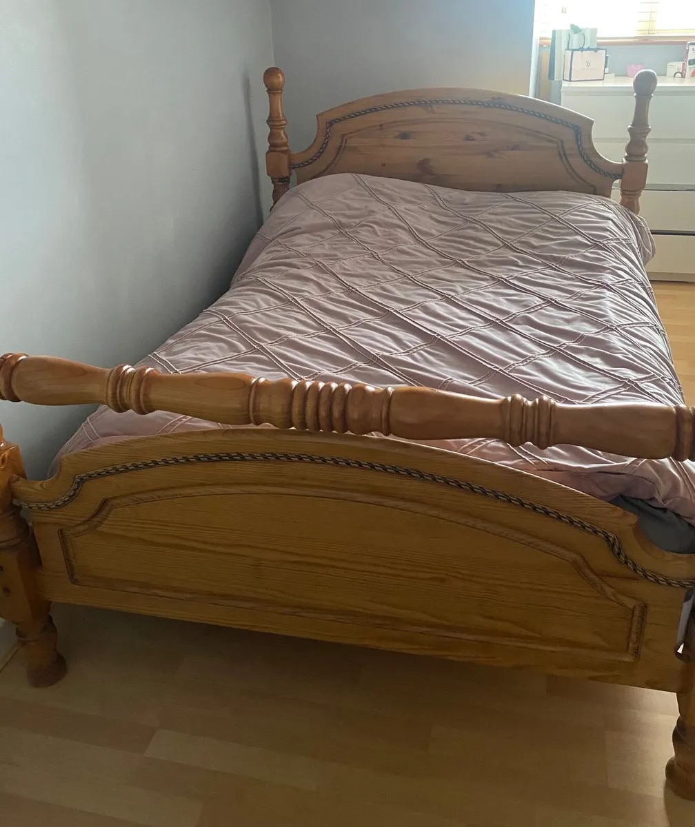 Double Bed - Image 2
