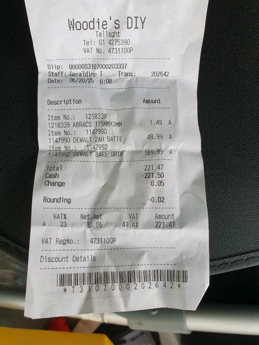 De walt angle grinder..battery and charger. - Image 3
