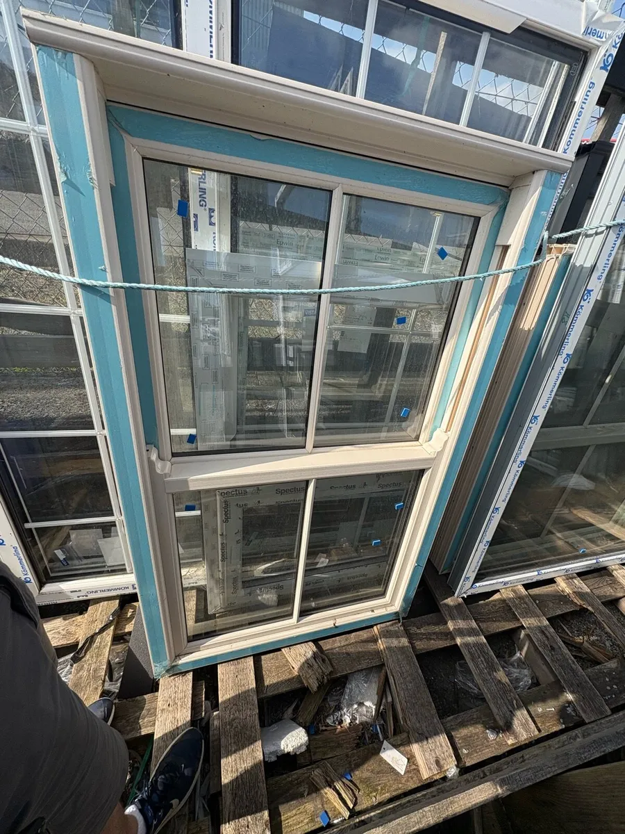 Sash windows - Image 1