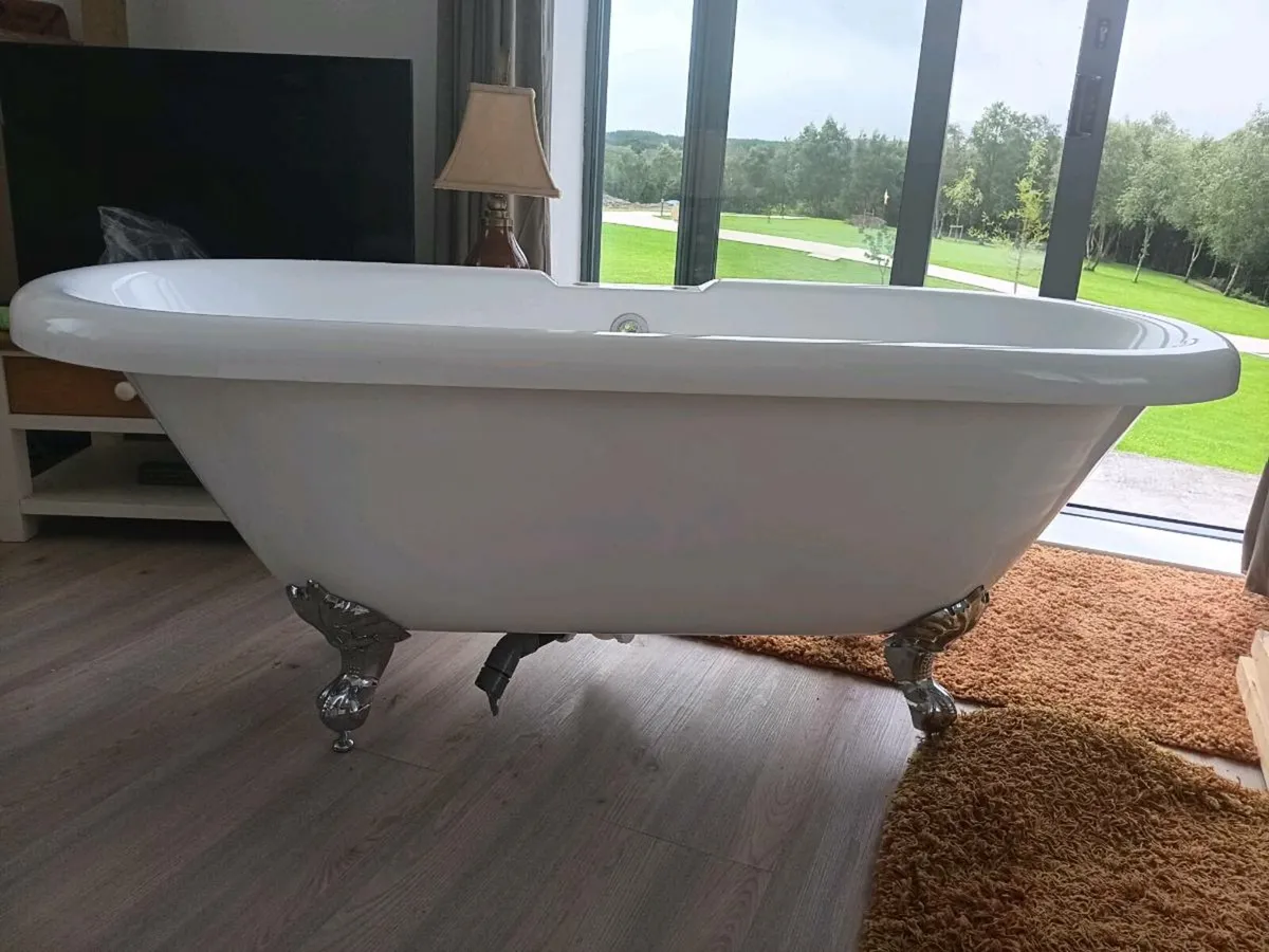 Freestanding Bath - Image 1
